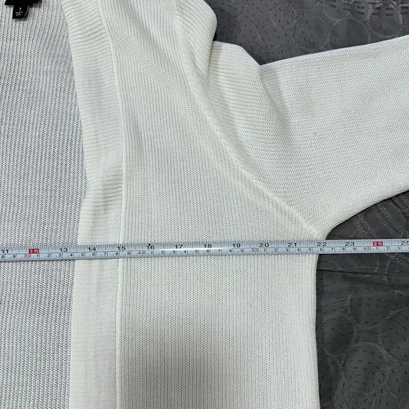 Torrid Cardigan Open Front Sweater Size 1 White Striped Pockets Long Sleeve Knit - Picture 10 of 12